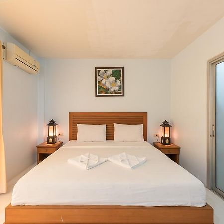 Simply Hotel Bãi biển Kata Ngoại thất bức ảnh